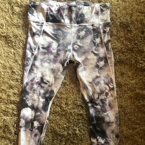 NWOT Athleta Gray Run Free Garden 7/8  pant